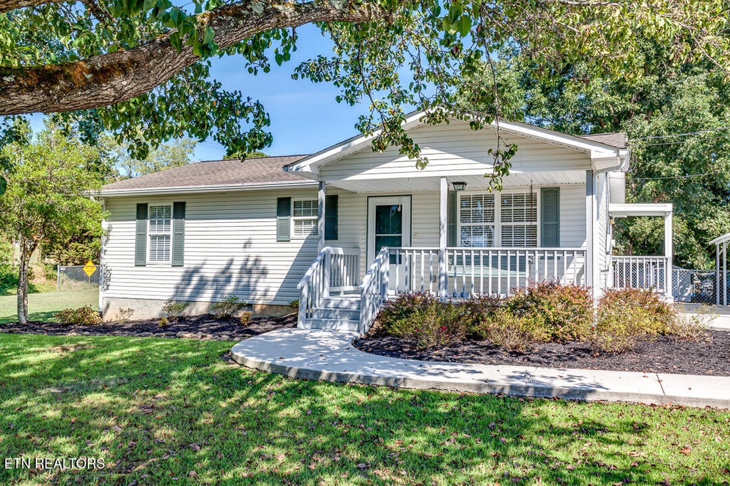 Photo of 3735 Jubilee Circle, Maryville, TN 37801 (MLS # 1355298)