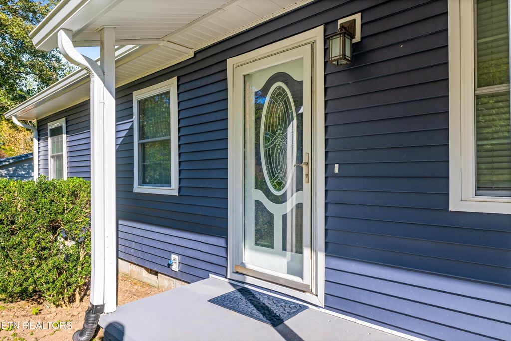 Photo of 130 Pike Lane, Caryville, TN 37714 (MLS # 1319188)