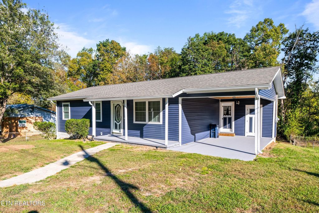 Photo of 130 Pike Lane, Caryville, TN 37714 (MLS # 1319188)