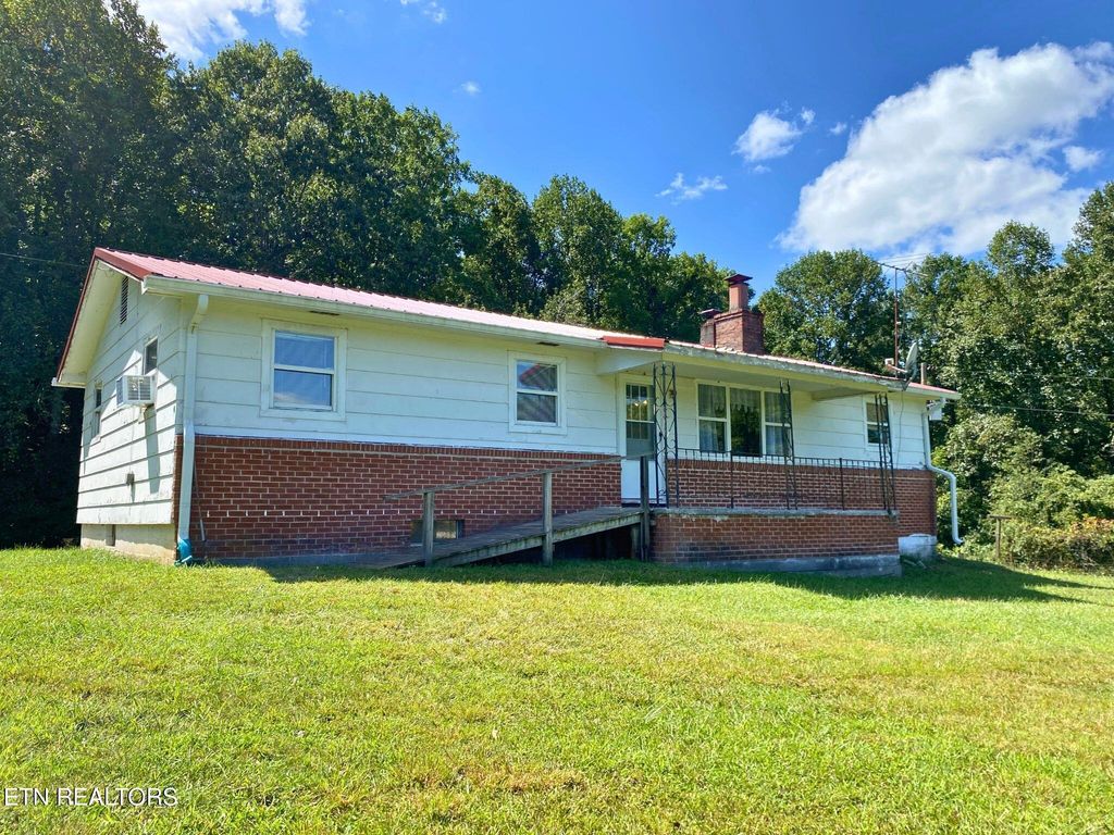 Photo of 649 Baldwin Hill Rd, Tazewell, TN 37879 (MLS # 1314665)