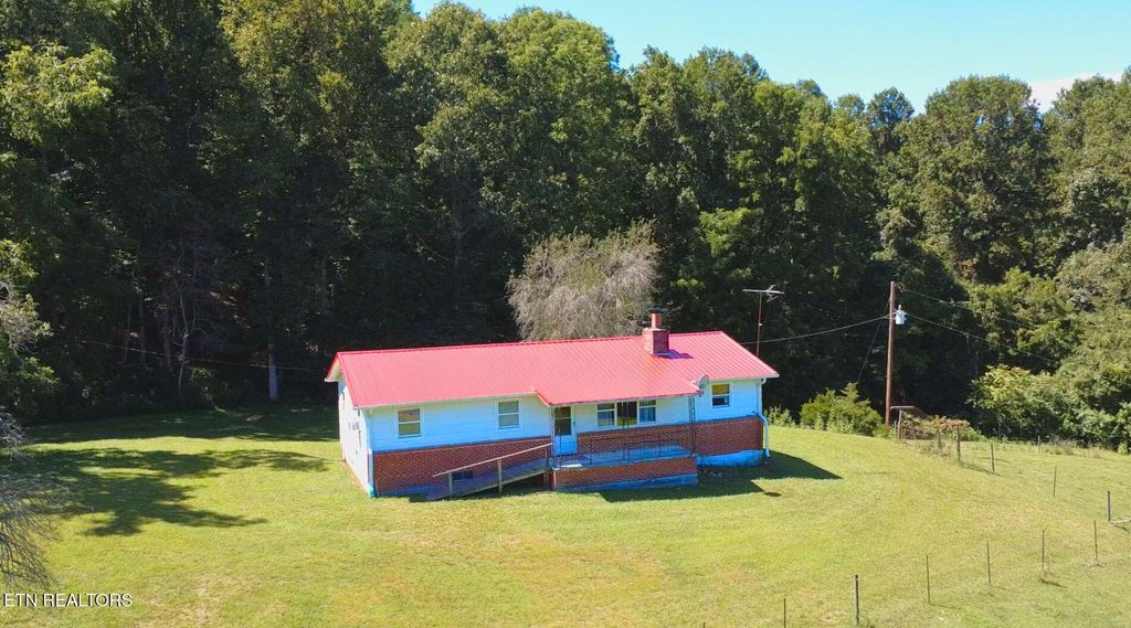 Photo of 649 Baldwin Hill Rd, Tazewell, TN 37879 (MLS # 1314665)