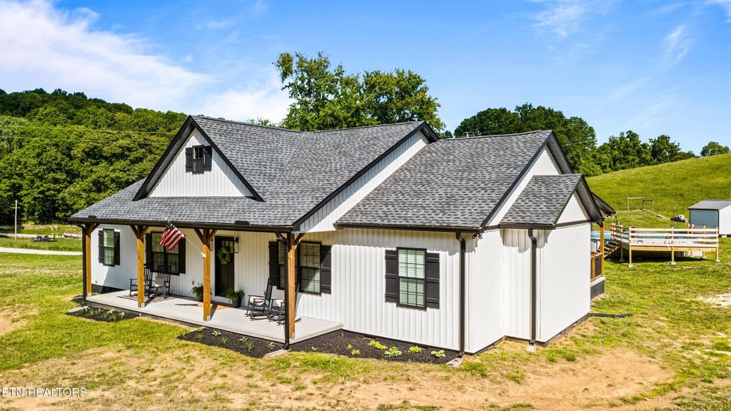 Photo of 170 Wolf Hollow Lane, Jacksboro, TN 37757 (MLS # 1329481)
