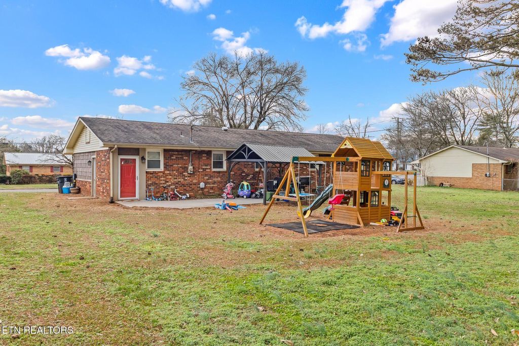 Photo of 1222 Miami St, Athens, TN 37303 (MLS # 1327086)