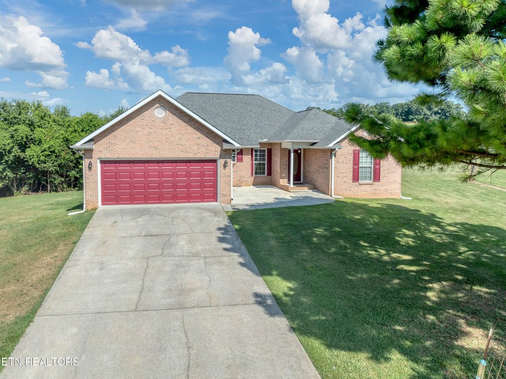 Photo of 957 Lane Drive, Friendsville, TN 37737 (MLS # 1309219)