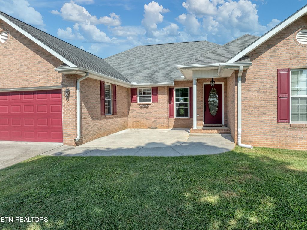 Photo of 957 Lane Drive, Friendsville, TN 37737 (MLS # 1309219)