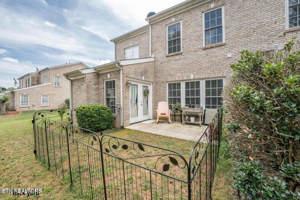 29 Broadleaf Place