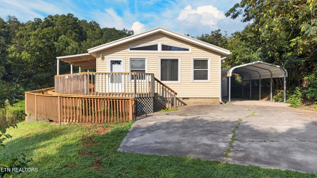 Photo of 805 Union Hill Drive, Pigeon Forge, TN 37876 (MLS # 1353440)