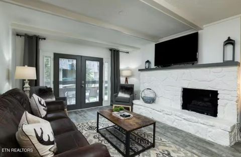 Photo of 260 Roaring Fork Rd #211, Gatlinburg, TN 37738 (MLS # 1334071)