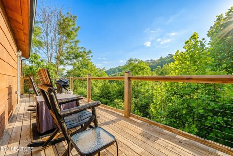 Tiny photo for 625628 Pinecrest Drive, Gatlinburg, TN 37738 (MLS # 1340931)