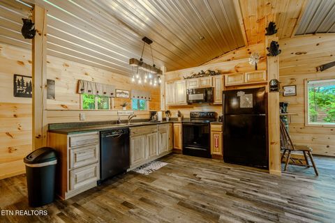 Tiny photo for 625628 Pinecrest Drive, Gatlinburg, TN 37738 (MLS # 1340931)