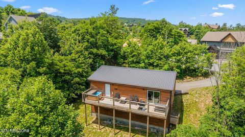 Tiny photo for 625628 Pinecrest Drive, Gatlinburg, TN 37738 (MLS # 1340931)