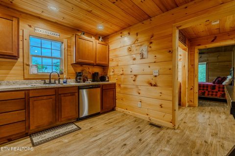Tiny photo for 625628 Pinecrest Drive, Gatlinburg, TN 37738 (MLS # 1340931)