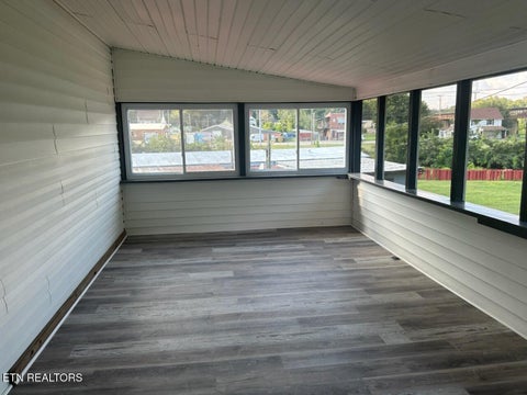 Tiny photo for 321 Willow Lane, Rocky Top, TN 37769 (MLS # 1357011)