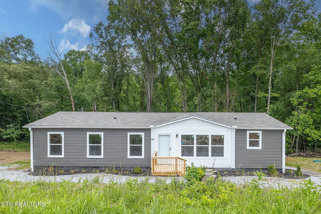 Photo of 399 Black Oak Rd, Harriman, TN 37748 (MLS # 1302967)