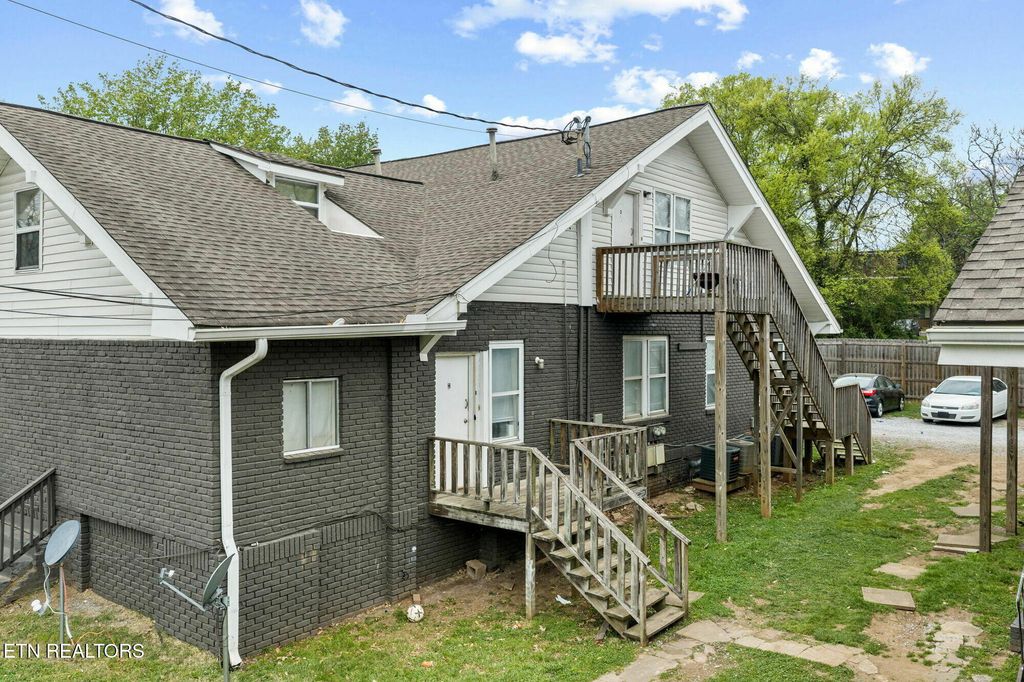 Photo of 1923 McCalla Ave, Knoxville, TN 37915 (MLS # 1334960)