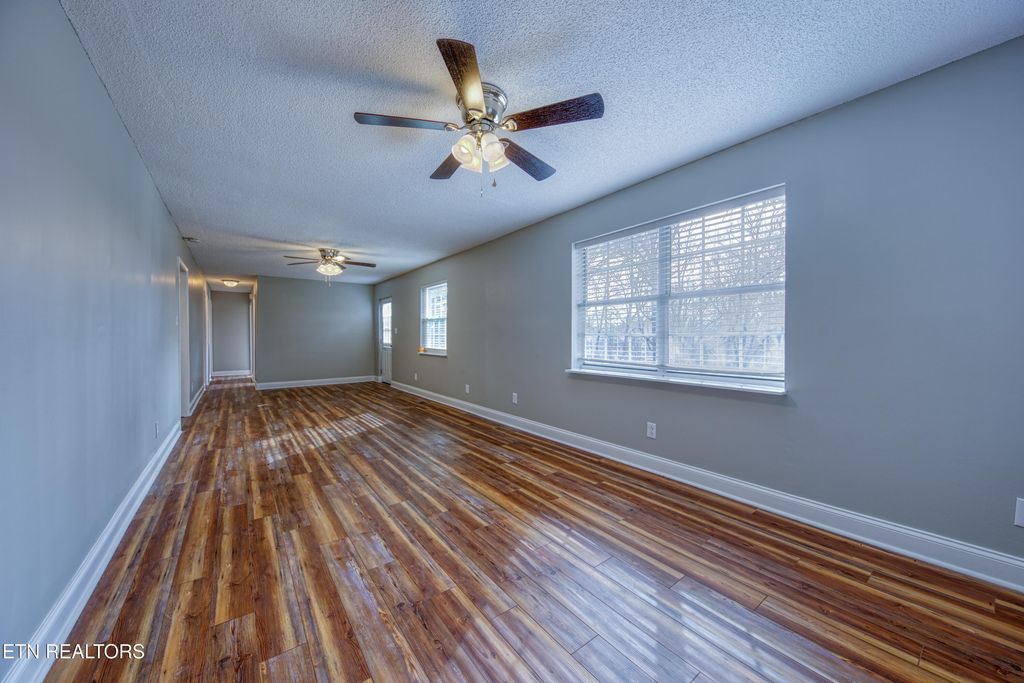 Photo of 2205 Ridgecrest Drive, Knoxville, TN 37918 (MLS # 1331235)