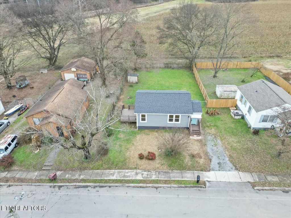 Photo of 1114 Cherry St, Alcoa, TN 37701 (MLS # 1285277)