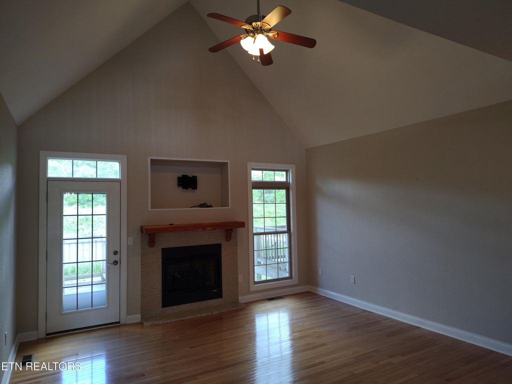 Photo of 139 Gracyn Lane, Harrogate, TN 37752 (MLS # 1340946)