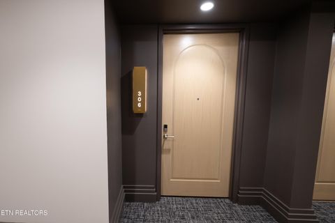 Tiny photo for 122 Stadium Way #306, Knoxville, TN 37915 (MLS # 1336898)