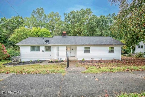 Photo of 114 Euclid Circle, Oak Ridge, TN 37830 (MLS # 1357301)