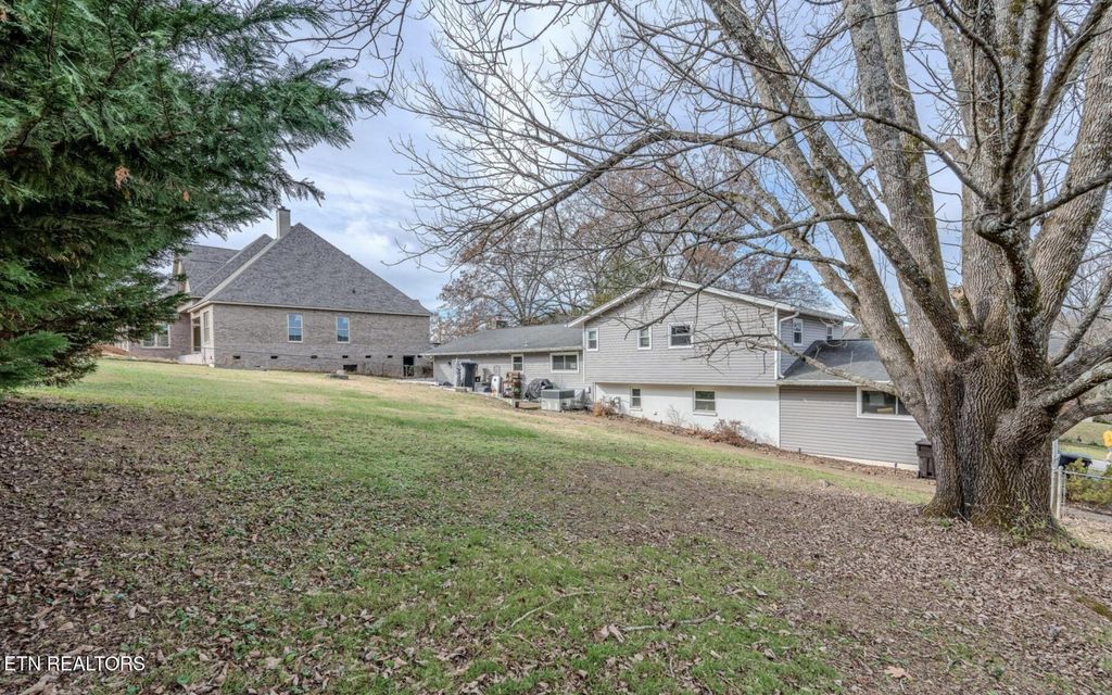 Photo of 7716 Westland Drive, Knoxville, TN 37919 (MLS # 1328636)