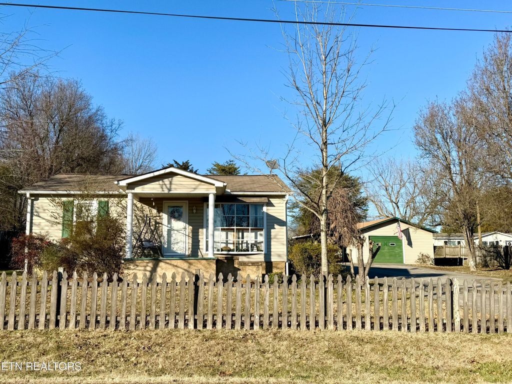 Photo of 220 Pedigo Rd, Madisonville, TN 37354 (MLS # 1286827)