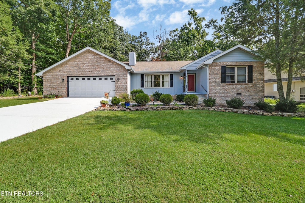 Photo of 163159 Lakeside Drive, Crossville, TN 38558 (MLS # 1354041)