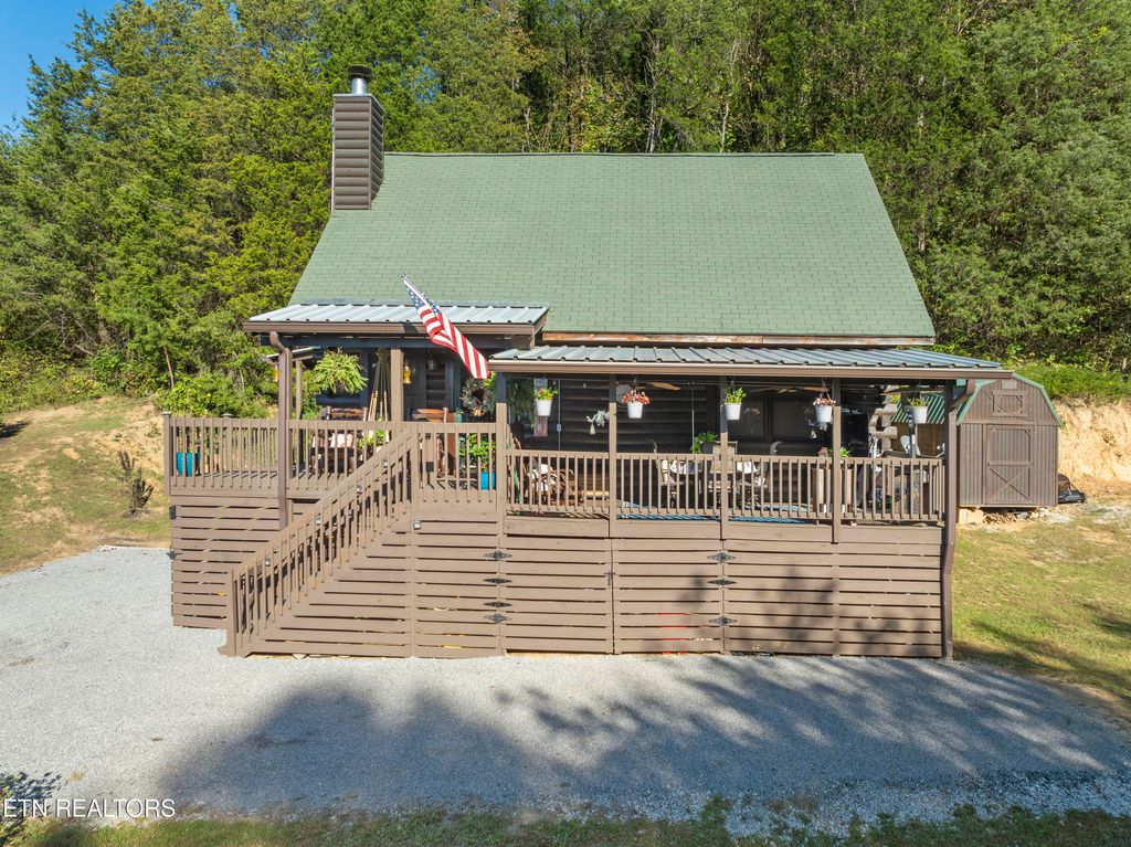 Photo of 176 Humingbird Lane, Sharps Chapel, TN 37866 (MLS # 1279472)