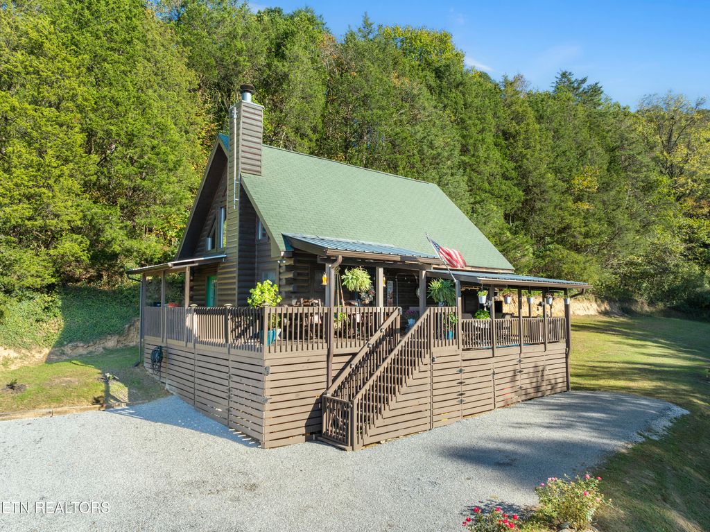 Photo of 176 Humingbird Lane, Sharps Chapel, TN 37866 (MLS # 1279472)