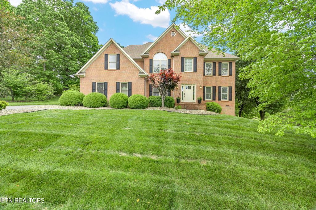 Photo of 12618 Comblain Rd, Farragut, TN 37934 (MLS # 1262418)