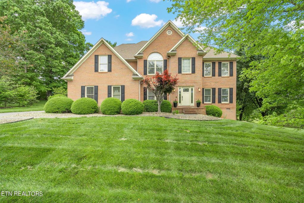 Photo of 12618 Comblain Rd, Farragut, TN 37934 (MLS # 1262418)