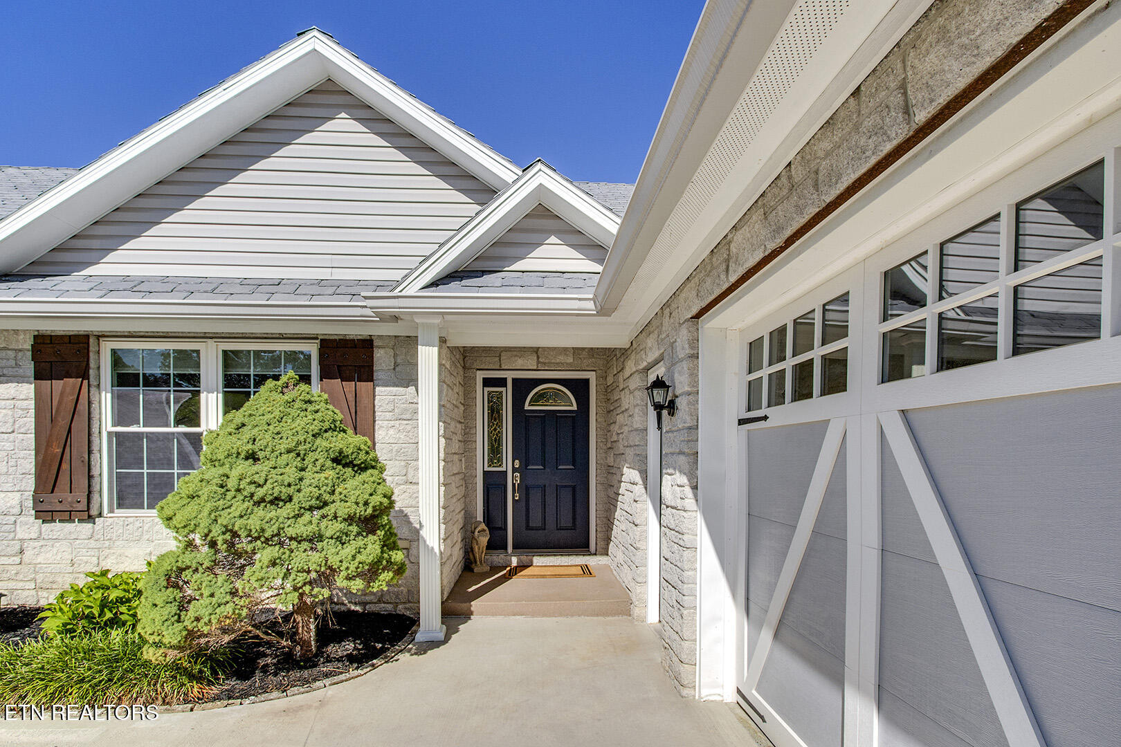 130 Oonoga Way