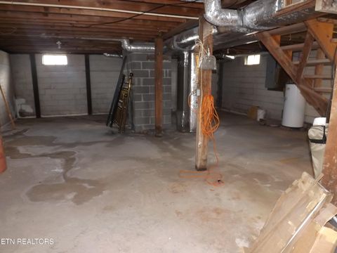 Tiny photo for 829 Bristol Rd, Harrogate, TN 37752 (MLS # 1318743)