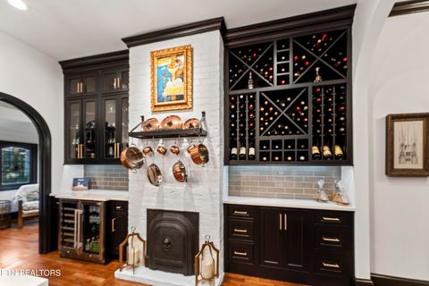 Tiny photo for 719 Luttrell St, Knoxville, TN 37917 (MLS # 1319328)