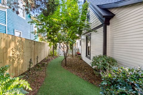 Tiny photo for 719 Luttrell St, Knoxville, TN 37917 (MLS # 1319328)