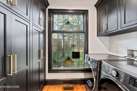 Tiny photo for 719 Luttrell St, Knoxville, TN 37917 (MLS # 1319328)