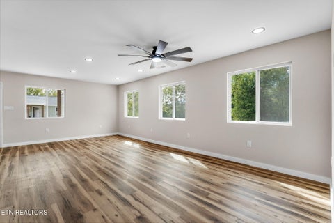 Tiny photo for 118 Bradys Way, Harriman, TN 37748 (MLS # 1359737)