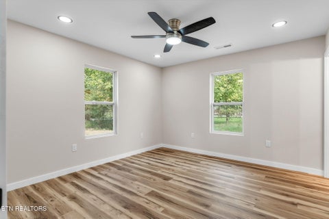 Tiny photo for 118 Bradys Way, Harriman, TN 37748 (MLS # 1359737)