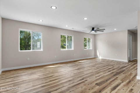 Tiny photo for 118 Bradys Way, Harriman, TN 37748 (MLS # 1359737)