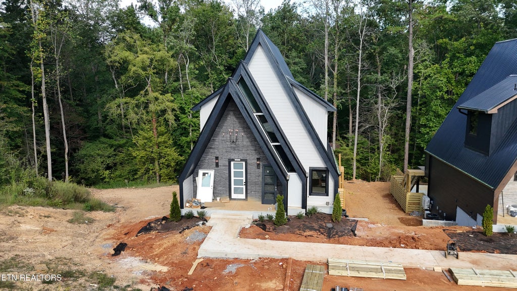 Photo of 651 Longbow Way, Pigeon Forge, TN 37863 (MLS # 1356362)