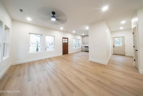 Tiny photo for 1509 Texas Ave, Knoxville, TN 37921 (MLS # 1336142)