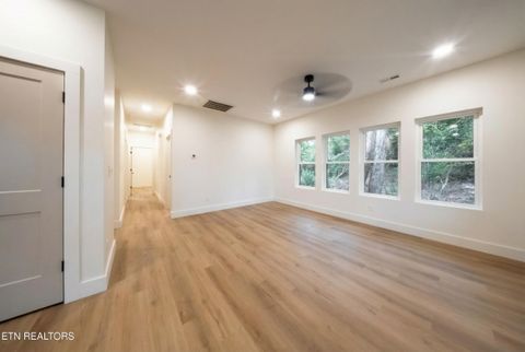 Tiny photo for 1509 Texas Ave, Knoxville, TN 37921 (MLS # 1336142)