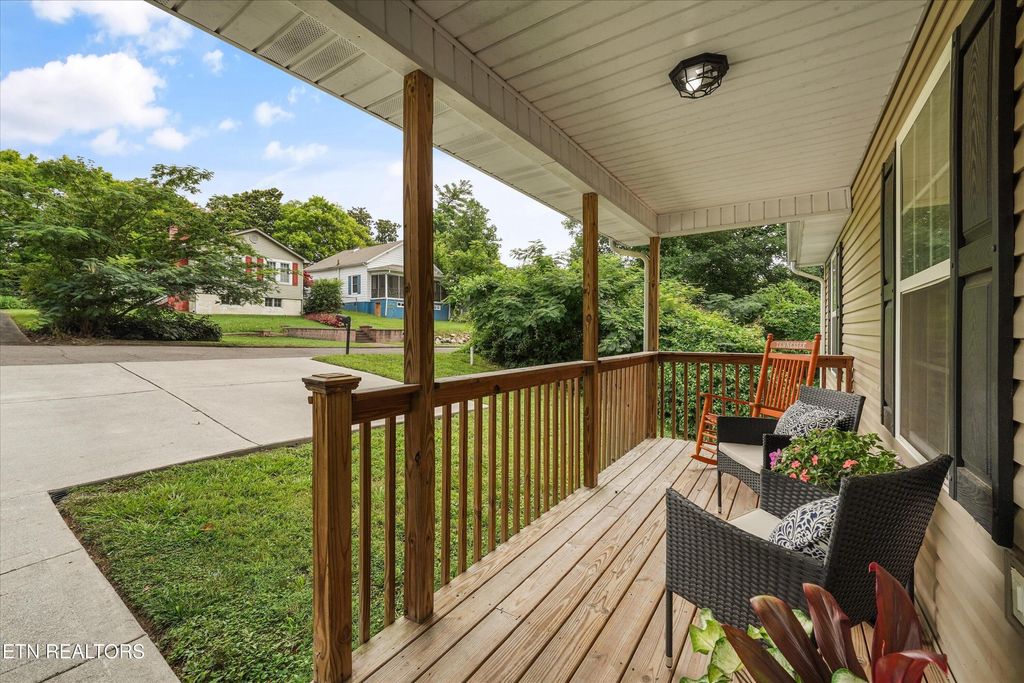 Photo of 608 W 3rd Ave, Lenoir City, TN 37771 (MLS # 1347658)