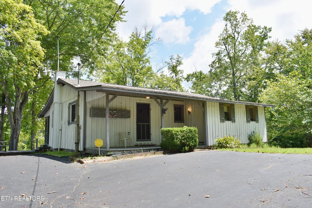 Photo of 296 Pearl Harbor Drive, Ten Mile, TN 37880 (MLS # 1311751)