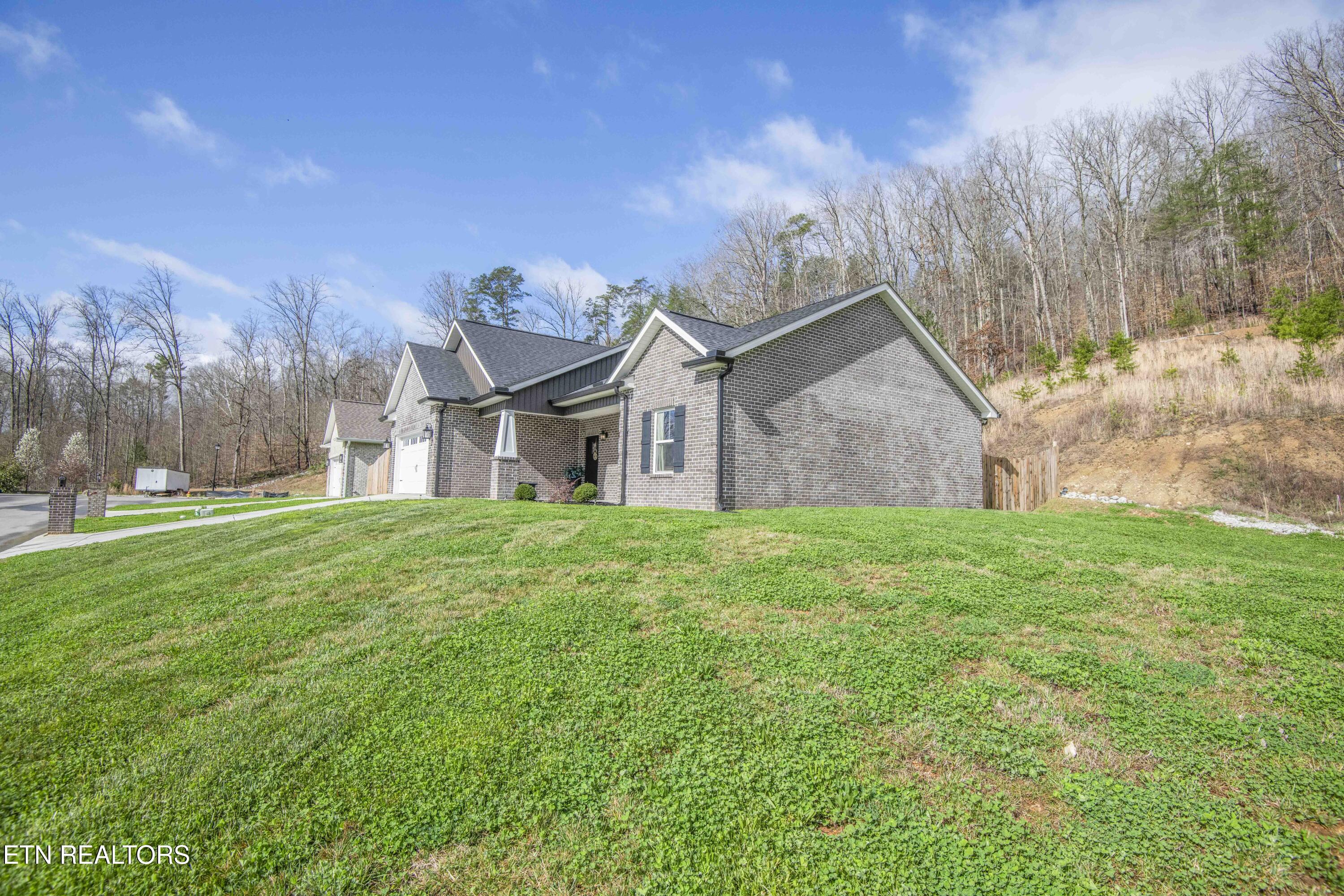 100 Claude Steadman Place