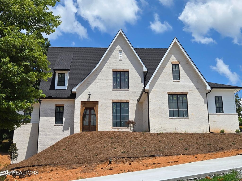 Photo of 828 Berkley Court, Seymour, TN 37865 (MLS # 1305561)