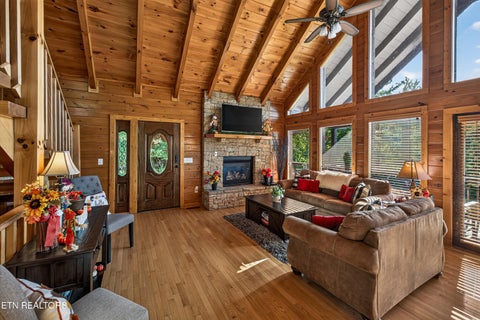 Tiny photo for 3702 Marian Lake Way, Sevierville, TN 37862 (MLS # 1357657)