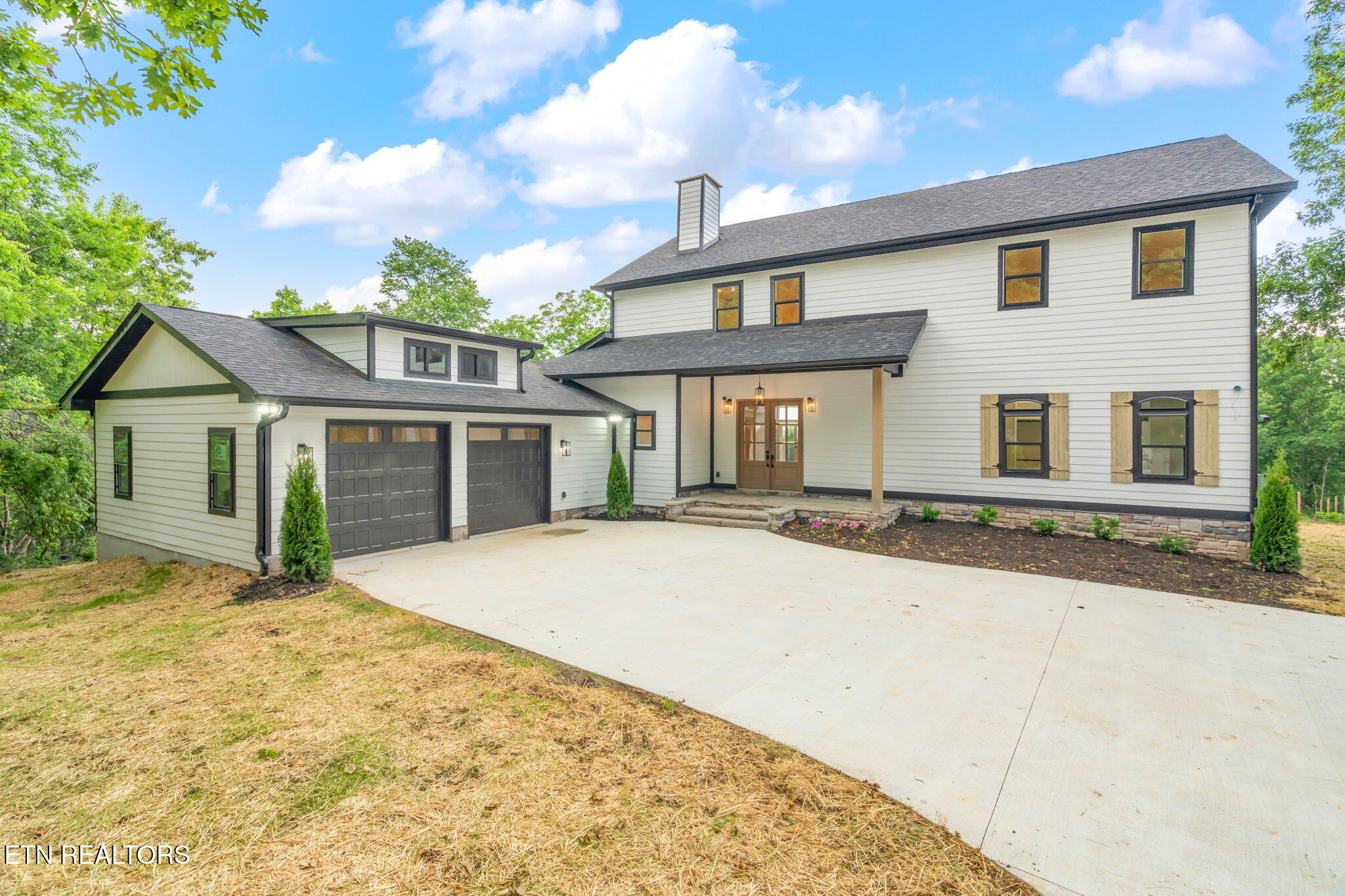 8440 Lakeland Drive