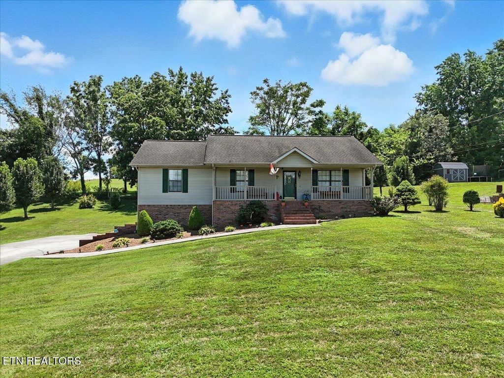 Photo of 3968 Dan Drive, Morristown, TN 37814 (MLS # 1308453)