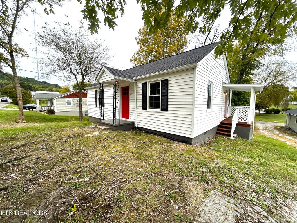 Photo of 1206 Texas Ave, Knoxville, TN 37921 (MLS # 1282265)
